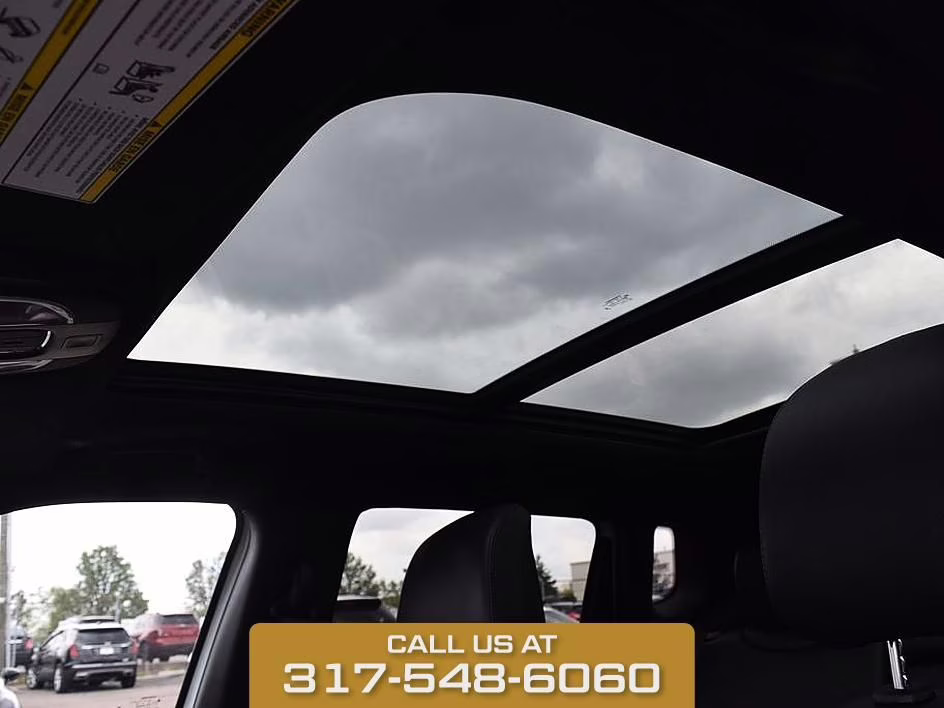 2025 Bright White Clearcoat Jeep Compass Latitude 4X4 SUV