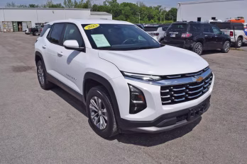 2025 Summit White Chevrolet Equinox LT FWD SUV