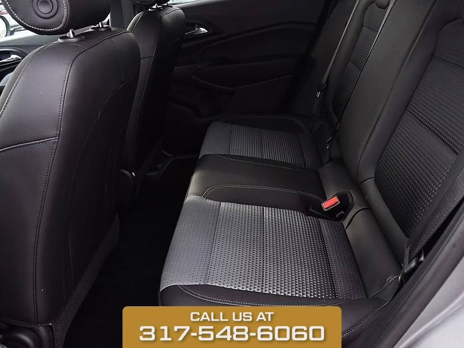 2025 Sterling Gray Metallic Chevrolet Trax LT FWD SUV