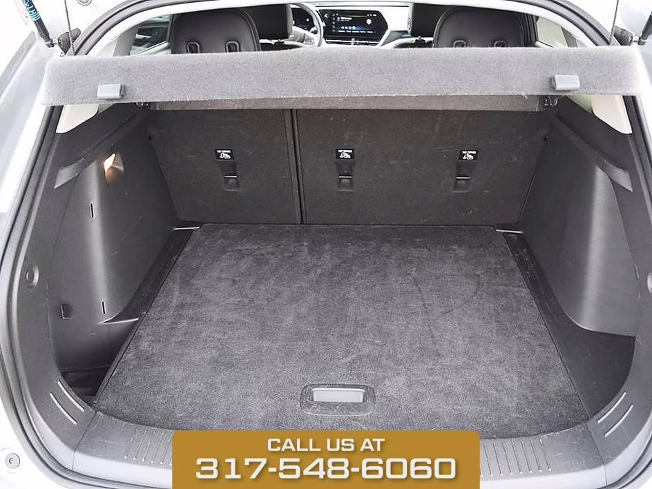 2025 Sterling Gray Metallic Chevrolet Trax LT FWD SUV
