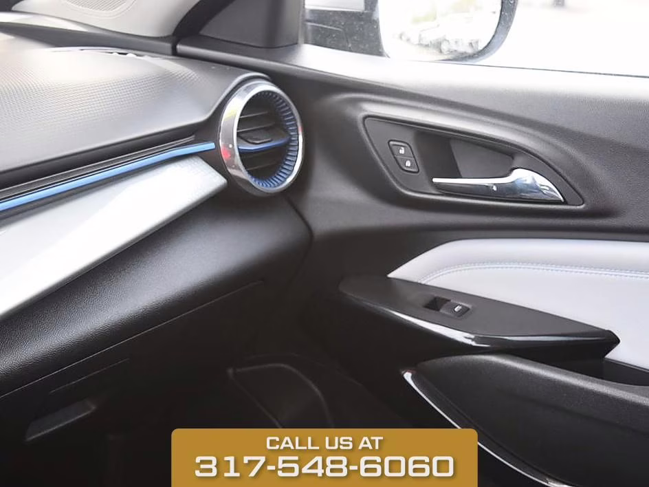 2025 Sterling Gray Metallic Chevrolet Trax LT FWD SUV