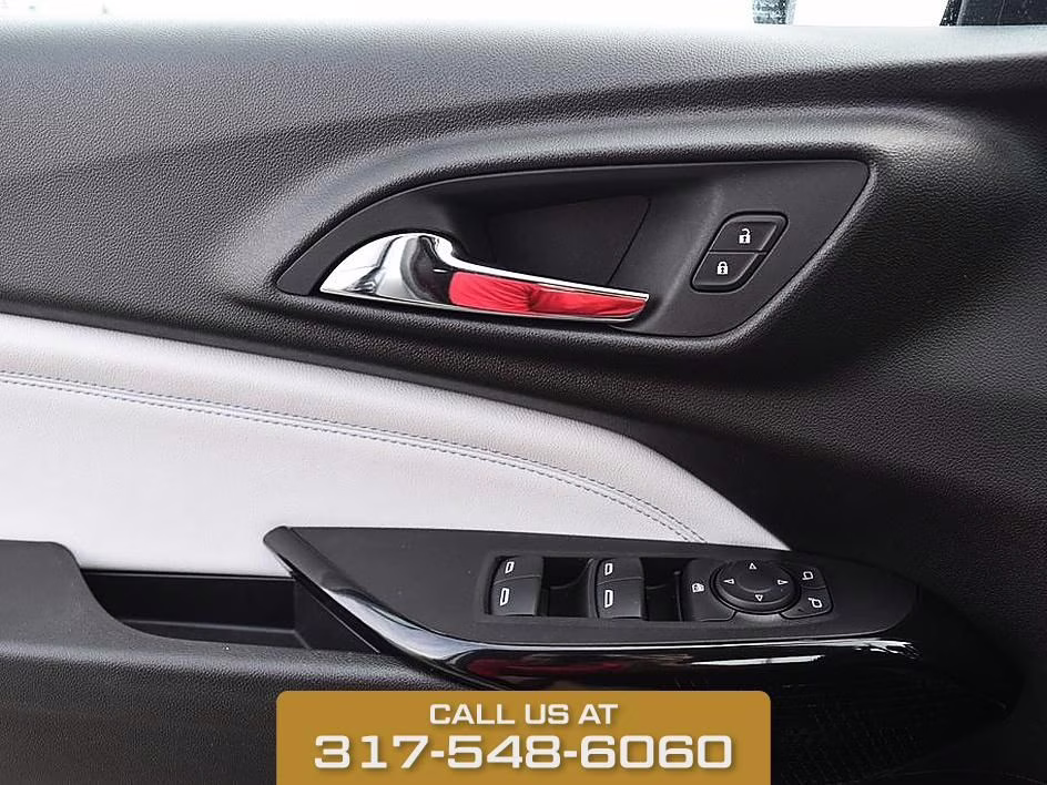 2025 Sterling Gray Metallic Chevrolet Trax LT FWD SUV