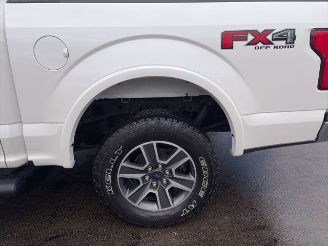 2018 White Platinum Clearcoat Metallic Ford F-150 Lariat 4X4 Truck