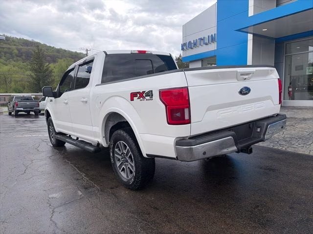 2018 White Platinum Clearcoat Metallic Ford F-150 Lariat 4X4 Truck