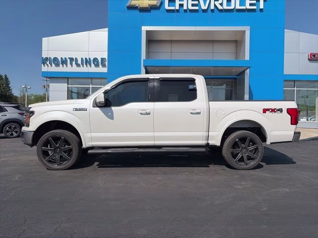 2018 White Platinum Clearcoat Metallic Ford F-150 Lariat 4X4 Truck