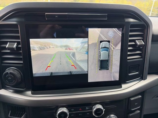 2025 White Metallic Ford F-150 XLT 4X4 Truck