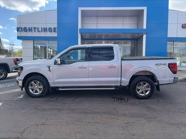 2025 White Metallic Ford F-150 XLT 4X4 Truck