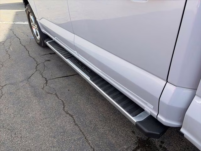 2025 White Metallic Ford F-150 XLT 4X4 Truck