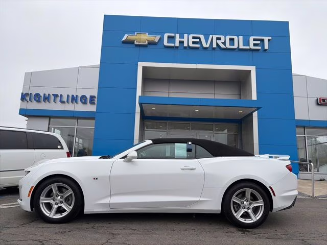 2023 Summit White Chevrolet Camaro 1LT RWD Convertible