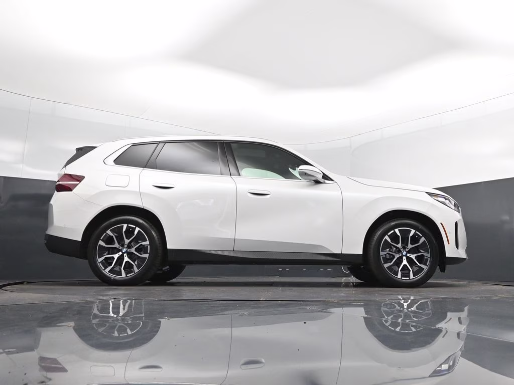 2026 Mineral White Metallic BMW X3 30 xDrive AWD SUV