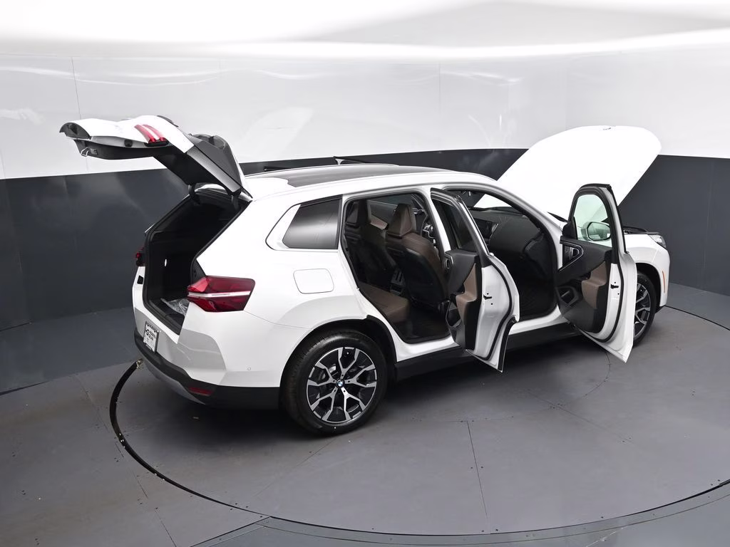 2026 Mineral White Metallic BMW X3 30 xDrive AWD SUV