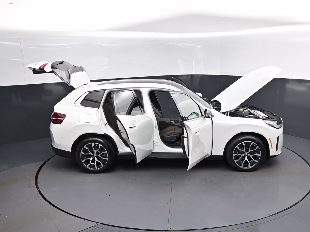2026 Mineral White Metallic BMW X3 30 xDrive AWD SUV