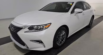 2018 White Pearl Lexus ES 350 FWD Sedan