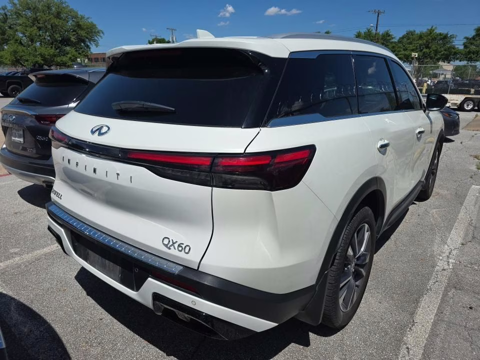 2023 Majestic White INFINITI QX60 LUXE FWD SUV