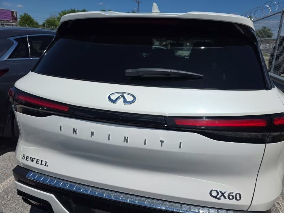 2023 Majestic White INFINITI QX60 LUXE FWD SUV