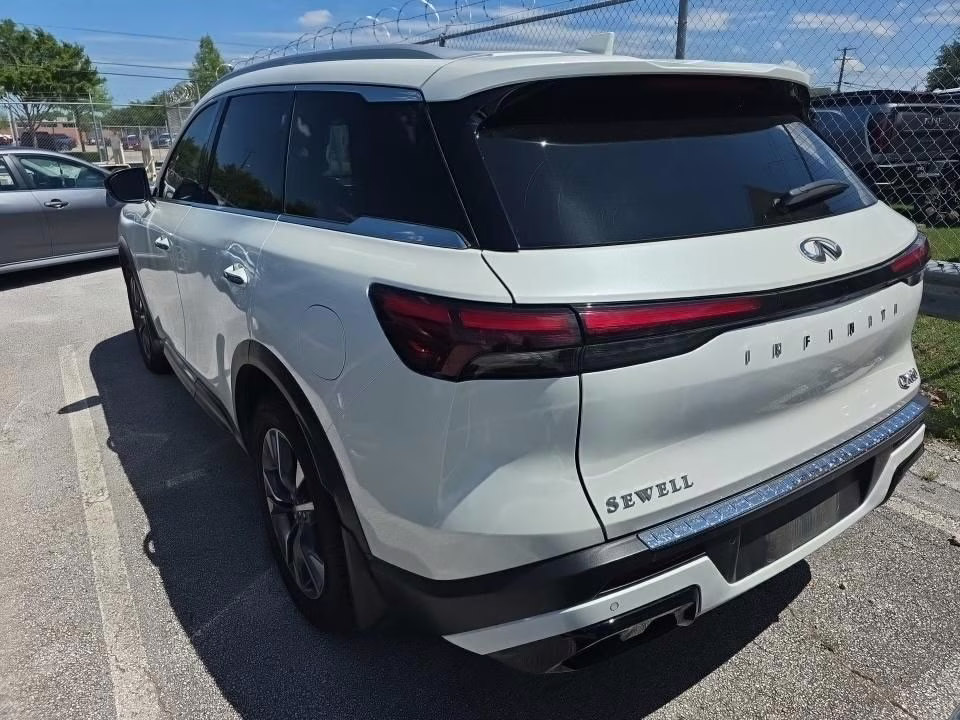 2023 Majestic White INFINITI QX60 LUXE FWD SUV