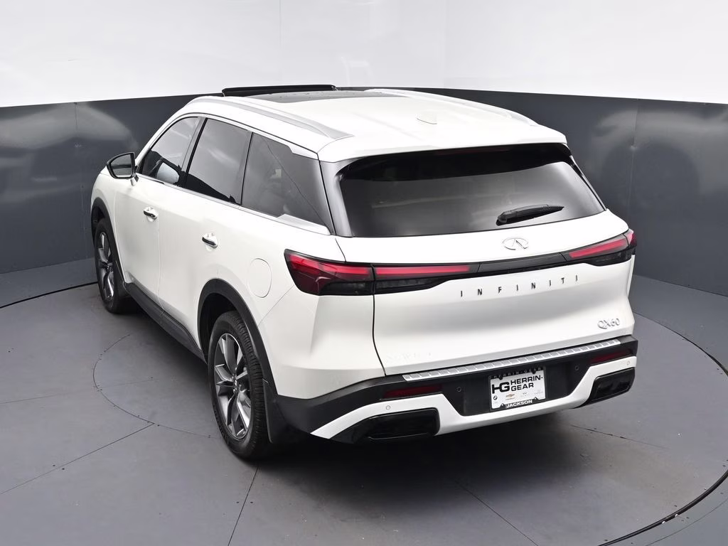 2023 Majestic White INFINITI QX60 LUXE FWD SUV