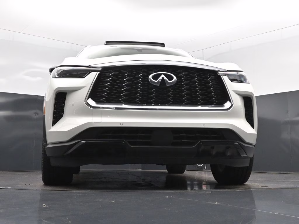 2023 Majestic White INFINITI QX60 LUXE FWD SUV