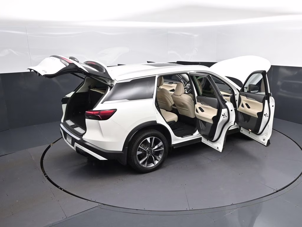 2023 Majestic White INFINITI QX60 LUXE FWD SUV