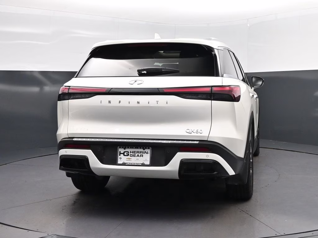 2023 Majestic White INFINITI QX60 LUXE FWD SUV