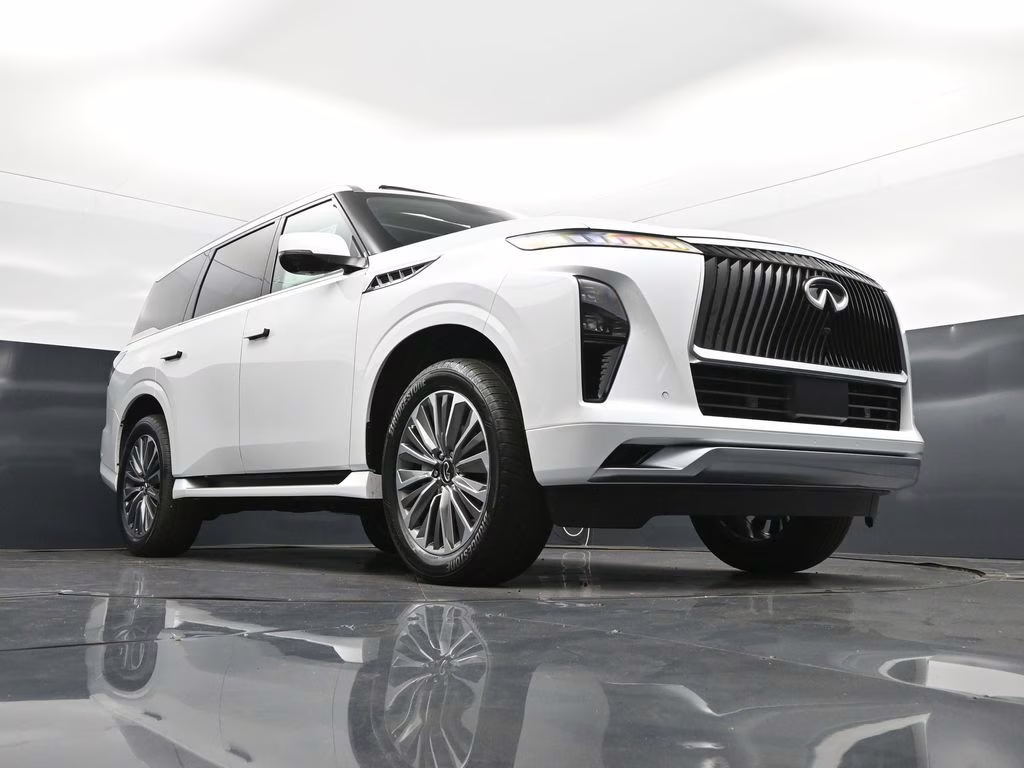 2026 Radiant White INFINITI QX80 LUXE RWD SUV