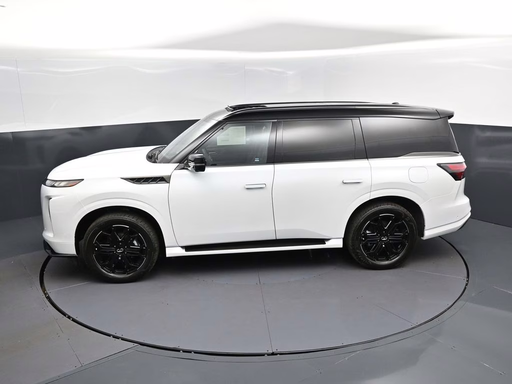 2026 Radiant White/Black Obsidian INFINITI QX80 SPORT 4X4 SUV