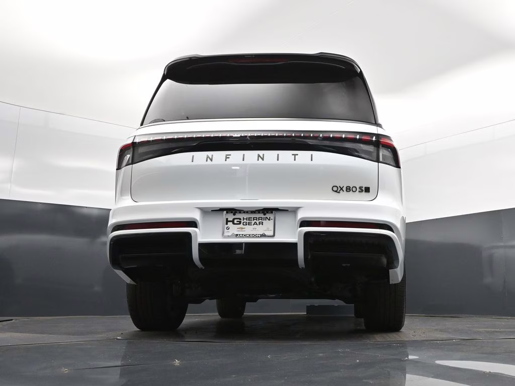 2026 Radiant White/Black Obsidian INFINITI QX80 SPORT 4X4 SUV