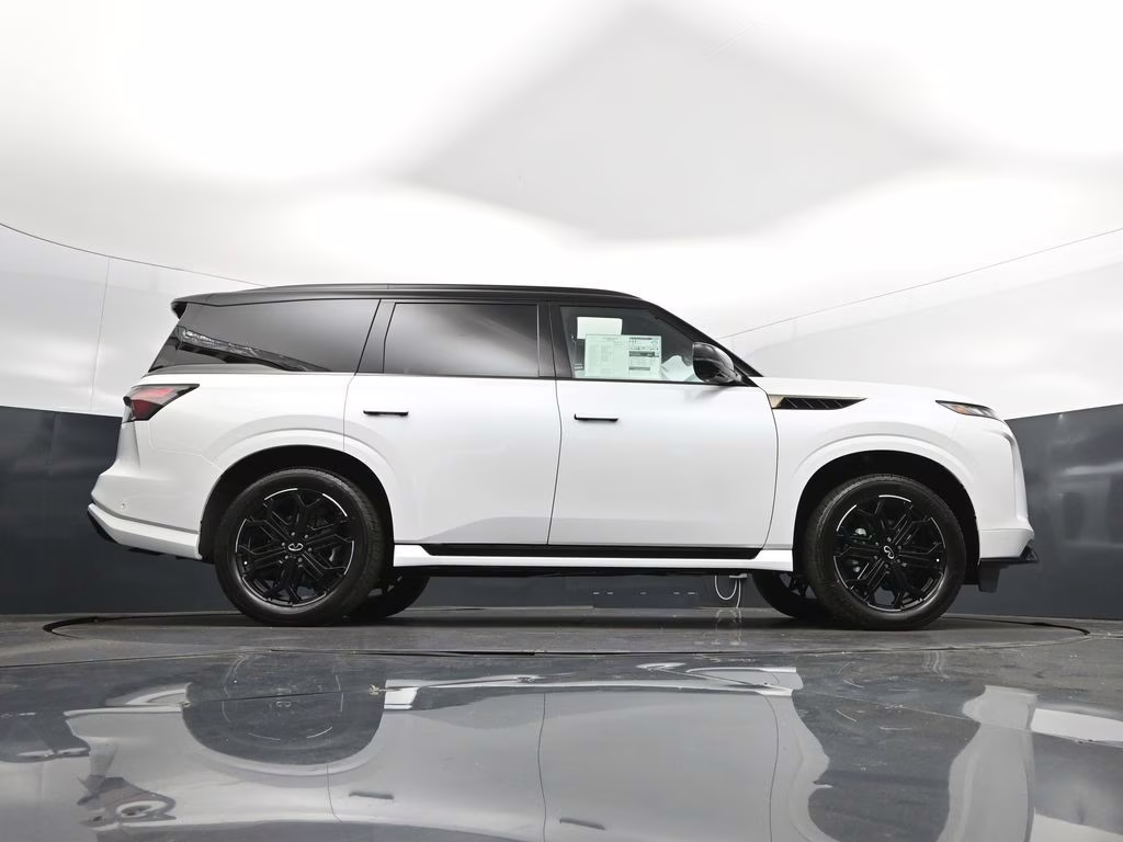 2026 Radiant White/Black Obsidian INFINITI QX80 SPORT 4X4 SUV