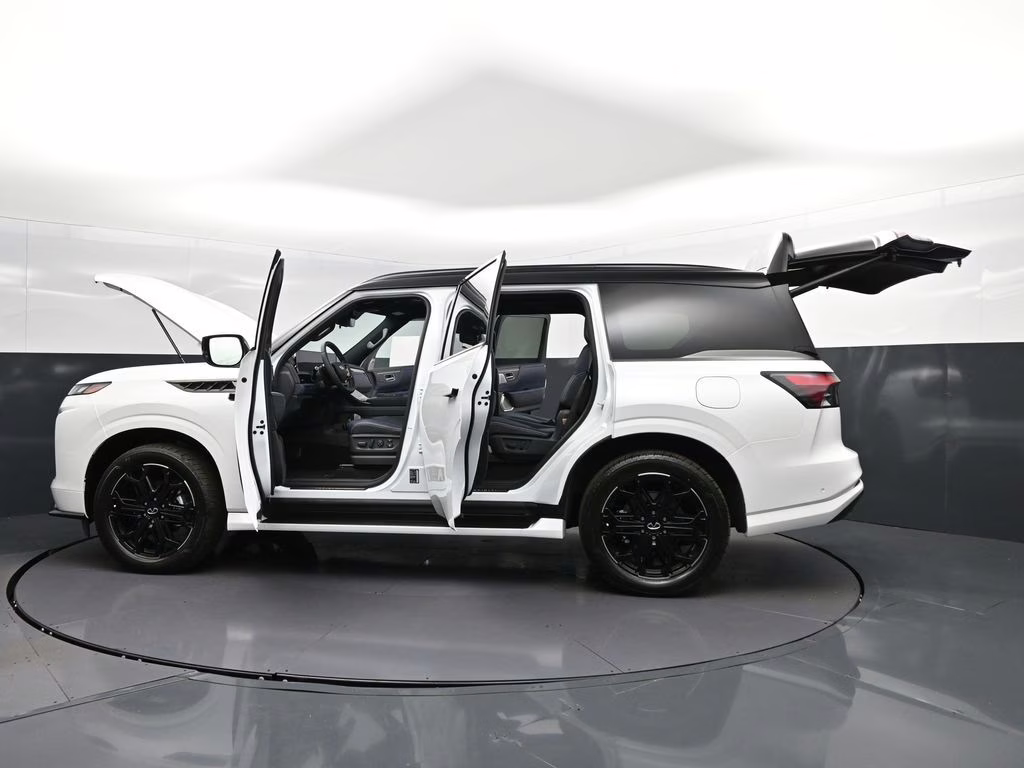 2026 Radiant White/Black Obsidian INFINITI QX80 SPORT 4X4 SUV