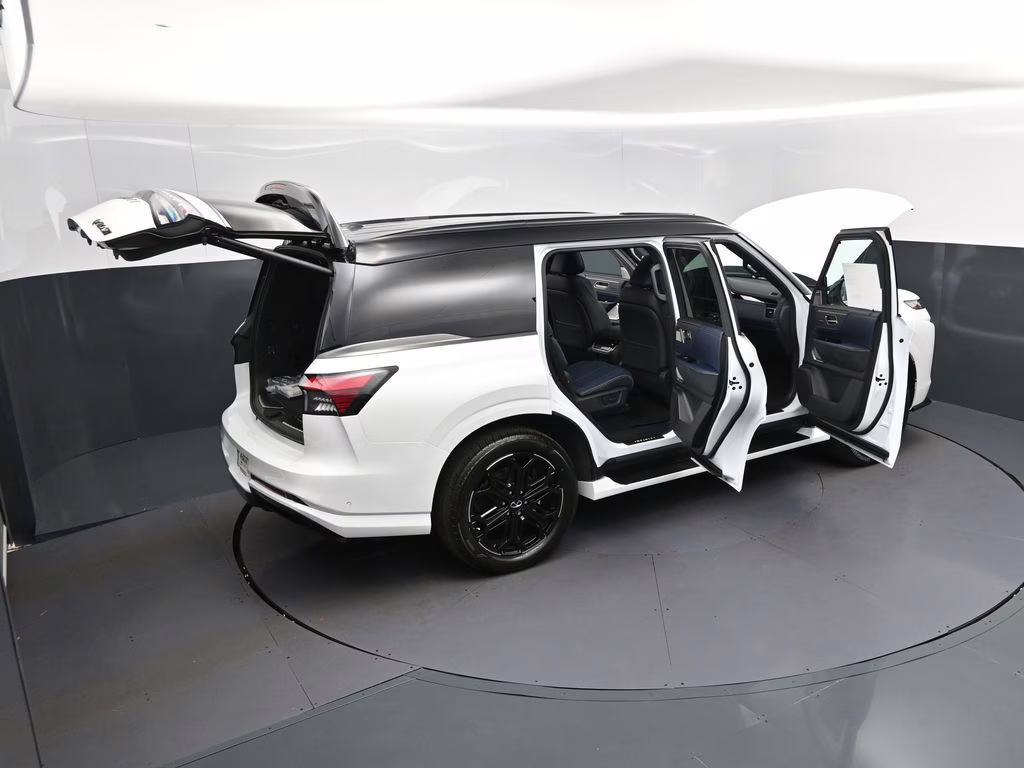 2026 Radiant White/Black Obsidian INFINITI QX80 SPORT 4X4 SUV