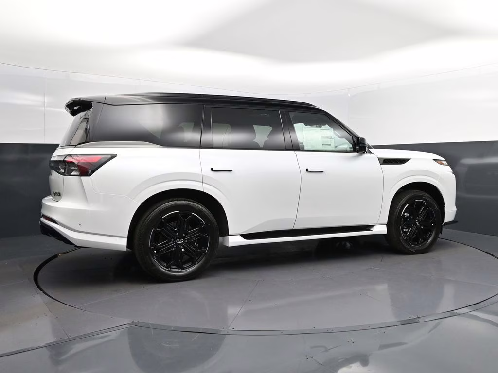 2026 Radiant White/Black Obsidian INFINITI QX80 SPORT 4X4 SUV