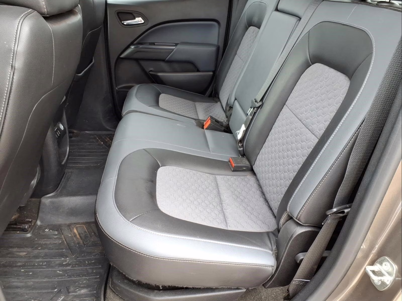 2016 Brownstone Metallic Chevrolet Colorado Z71 4X4 Truck