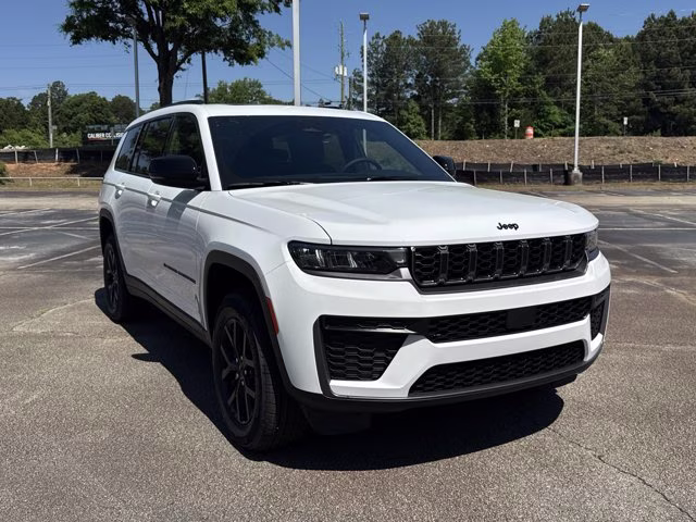 2026 Bright White Clearcoat Jeep Grand Cherokee L Laredo Altitude RWD SUV