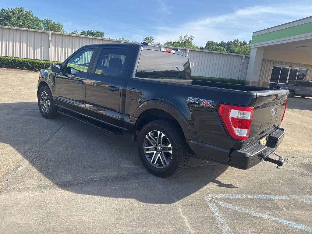 2021 Agate Black Metallic Ford F-150 XL RWD Truck