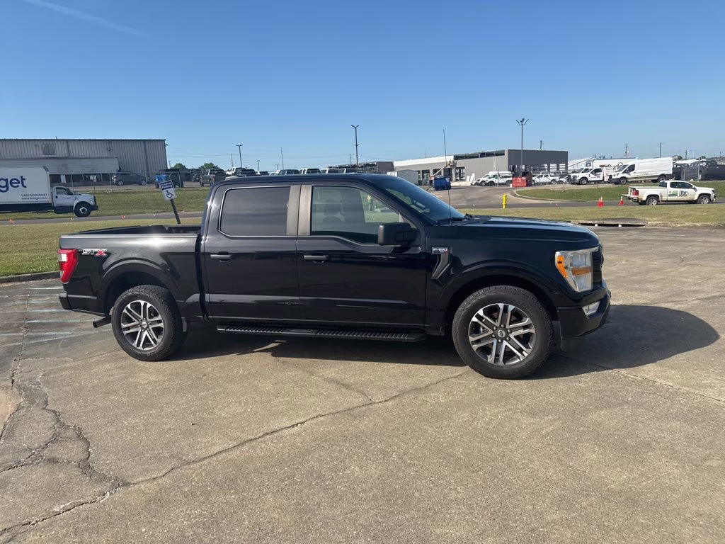 2021 Agate Black Metallic Ford F-150 XL RWD Truck
