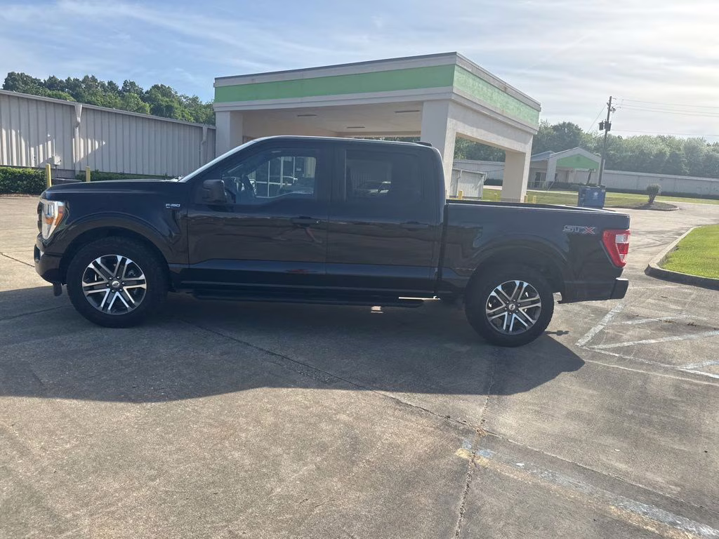 2021 Agate Black Metallic Ford F-150 XL RWD Truck