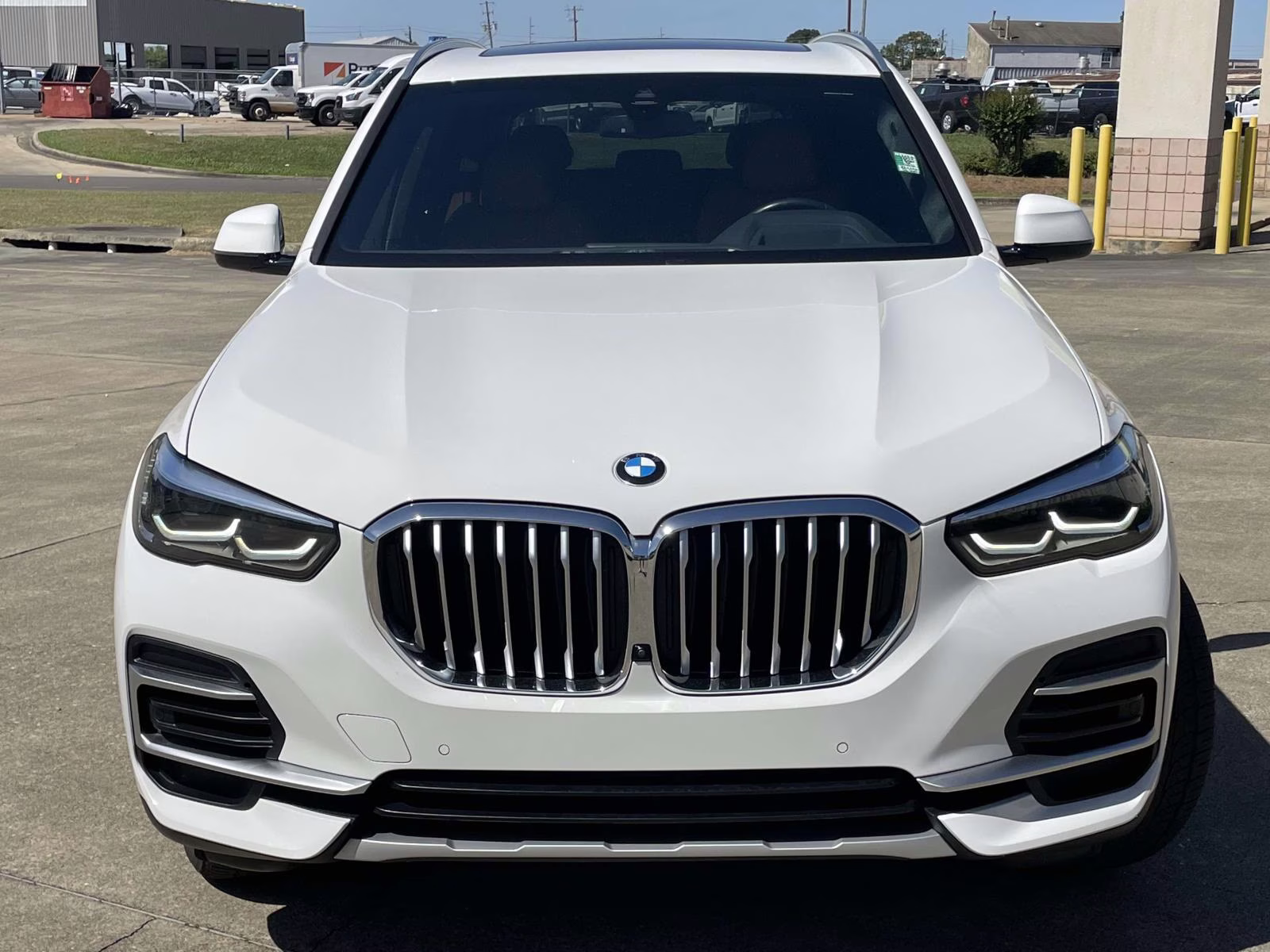 2023 Alpine White BMW X5 sDrive40i RWD SUV