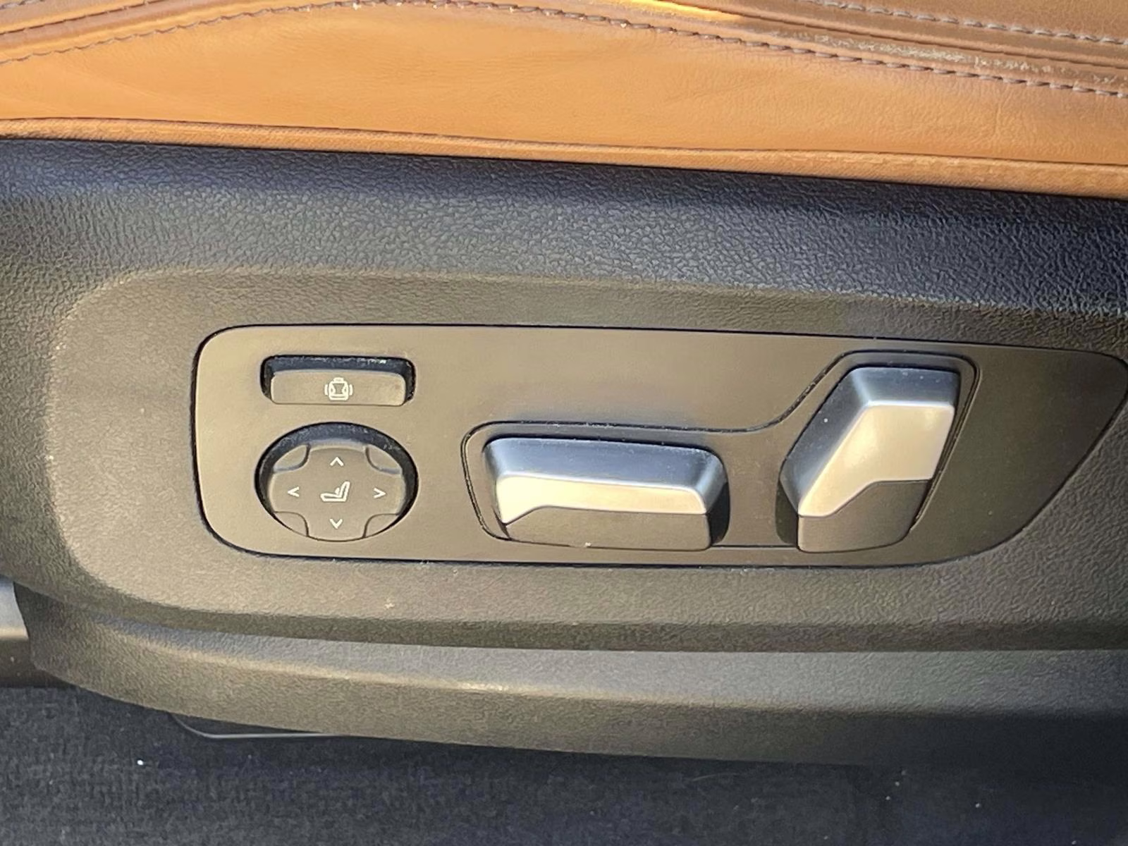 2023 Alpine White BMW X5 sDrive40i RWD SUV