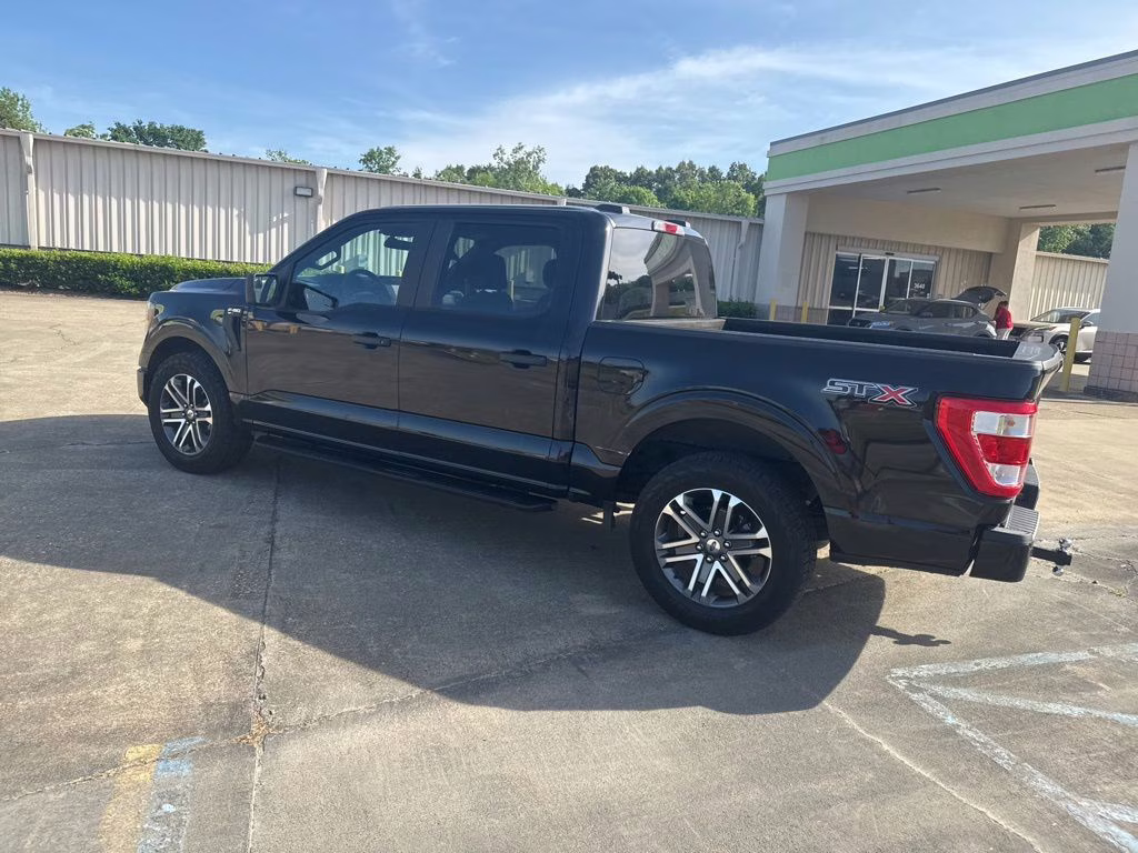 2021 Agate Black Metallic Ford F-150 XL RWD Truck