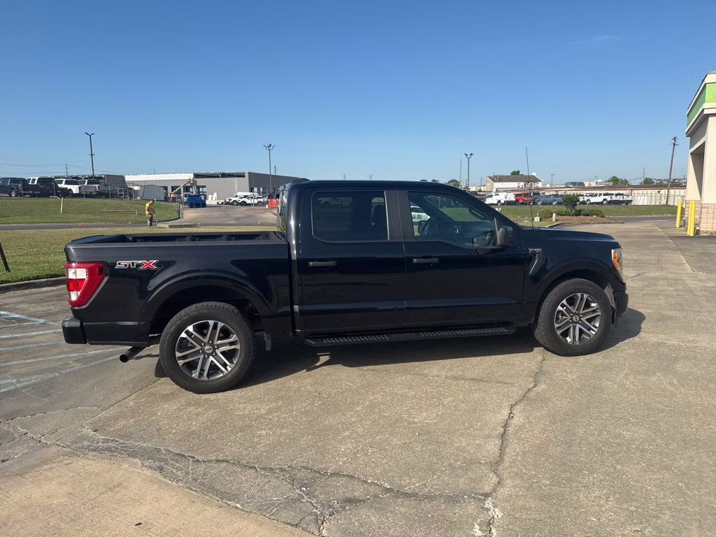2021 Agate Black Metallic Ford F-150 XL RWD Truck