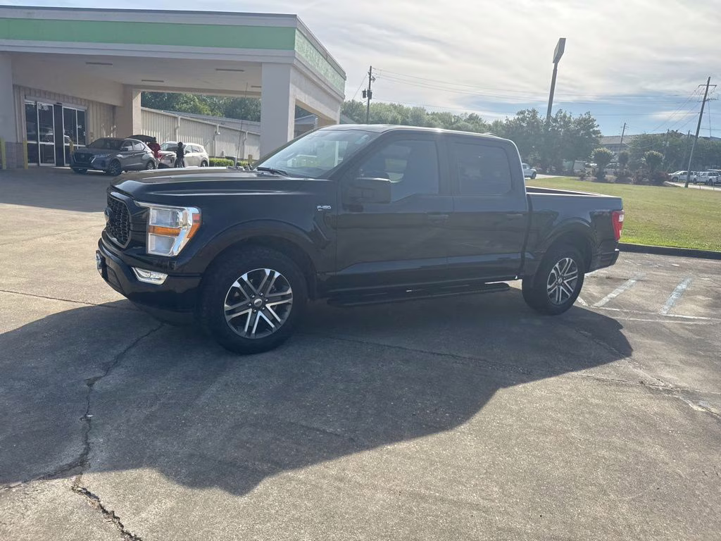 2021 Agate Black Metallic Ford F-150 XL RWD Truck