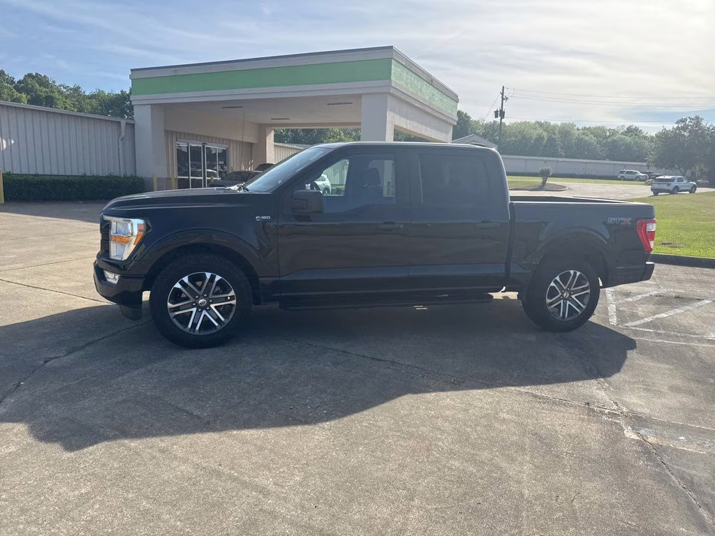 2021 Agate Black Metallic Ford F-150 XL RWD Truck