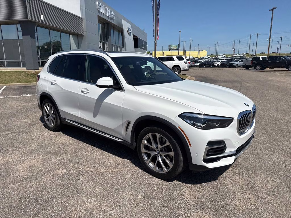 2023 Alpine White BMW X5 sDrive40i RWD SUV