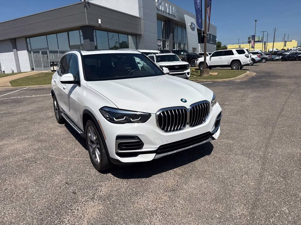 2023 Alpine White BMW X5 sDrive40i RWD SUV