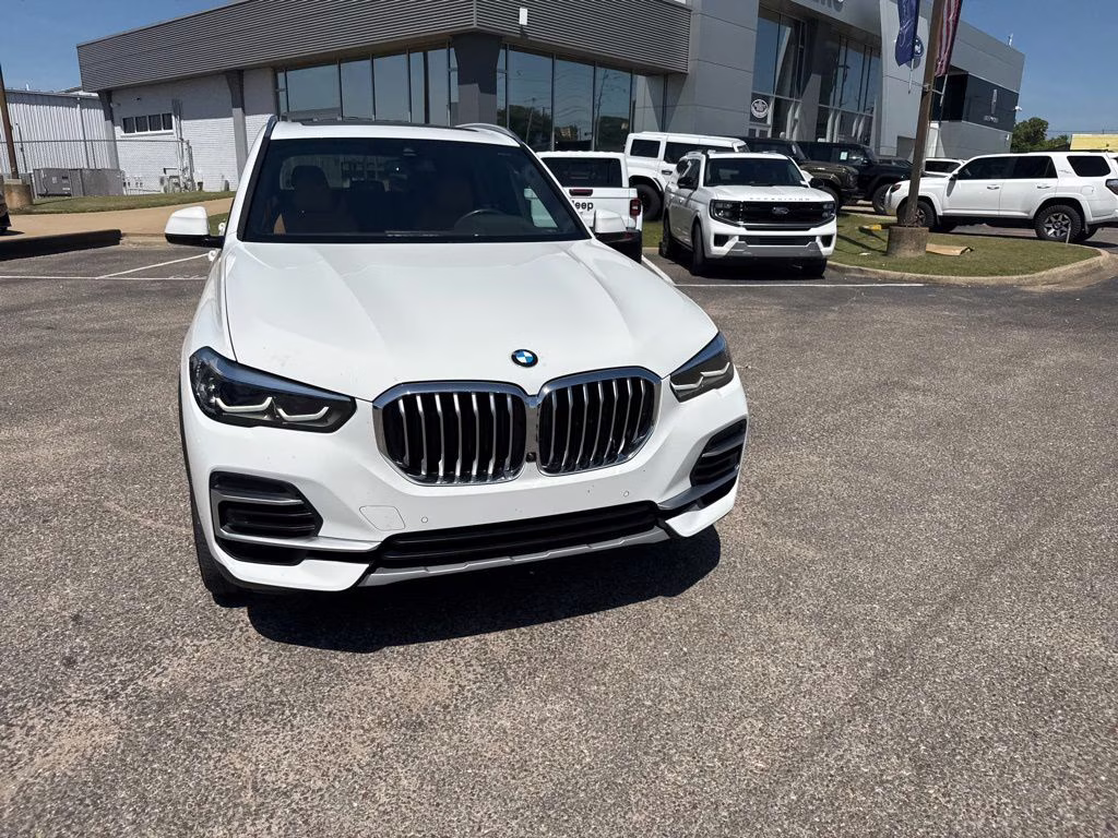 2023 Alpine White BMW X5 sDrive40i RWD SUV