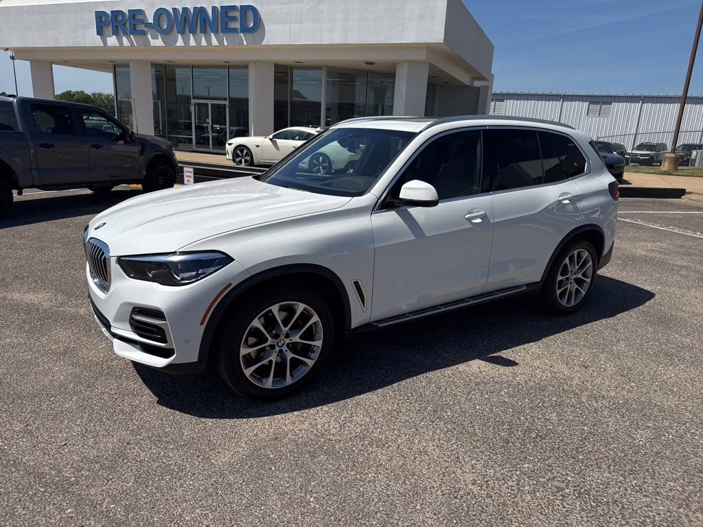 2023 Alpine White BMW X5 sDrive40i RWD SUV