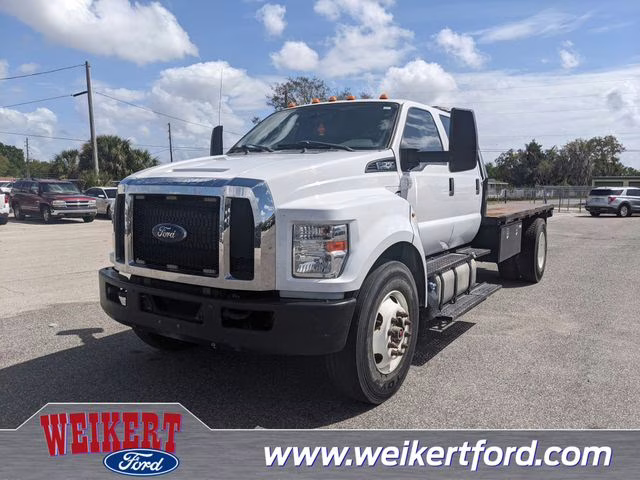2021 Oxford White Ford F-750SD Base RWD Truck