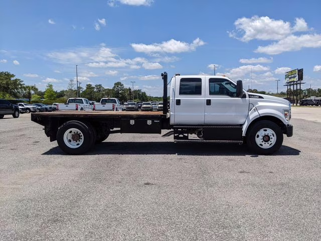 2021 Oxford White Ford F-750SD Base RWD Truck