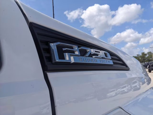 2021 Oxford White Ford F-750SD Base RWD Truck