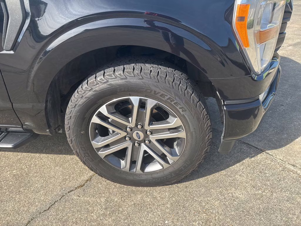 2021 Agate Black Metallic Ford F-150 XL RWD Truck